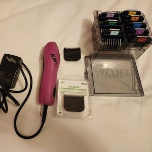 Whal KM10 dog clippers, metal comb setand case, 3 blades